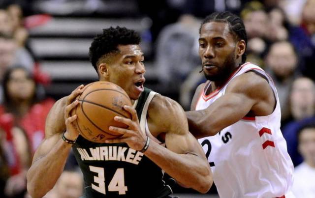 西蒙尼的坚 西蒙尼的坚