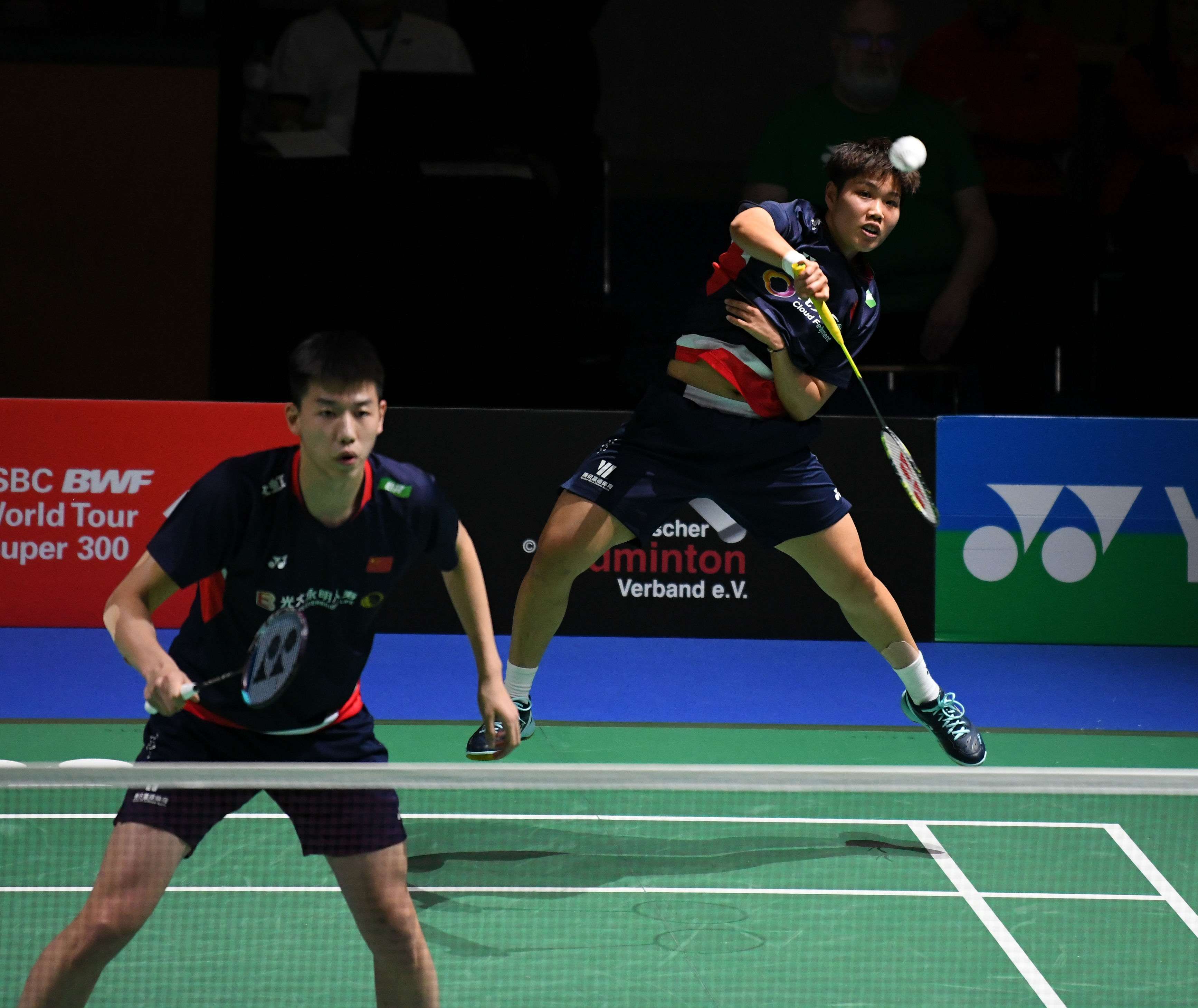 方面都享有 方面都享有