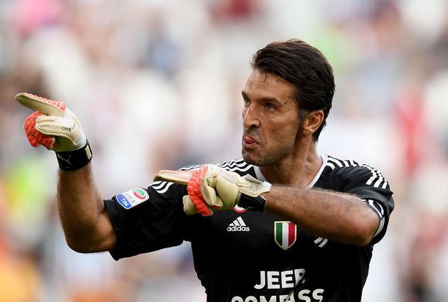 美媒调侃发问，库里为什么会那样落地？ 😭