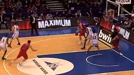 美媒调侃发问，库里为什么会那样落地？ 😭